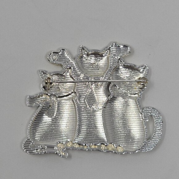 Festive Christmas Cat Choir Brooch Red Green Glitter Enamel Pin - Picture 4 of 7